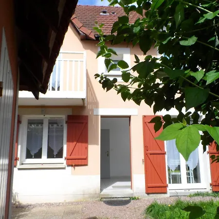 3 Pieces A Dives-sur-mer, Jardin Prive, Proche Port Guillaume, Piscine, Animaux Acceptes Apartment Dives-sur-Mer