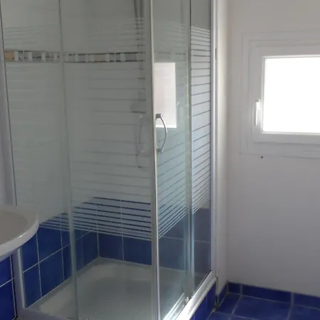 3 Pieces A Dives-sur-mer, Jardin Prive, Proche Port Guillaume, Piscine, Animaux Acceptes Apartment
